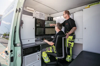 Ladesäulen Montage auf Parkplatz und Gewerbefläche